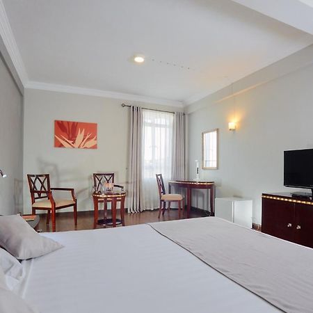Gold Crest Hotel Quatre Bornes Extérieur photo