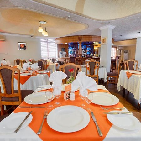 Gold Crest Hotel Quatre Bornes Extérieur photo