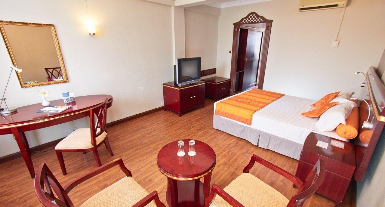 Gold Crest Hotel Quatre Bornes Extérieur photo