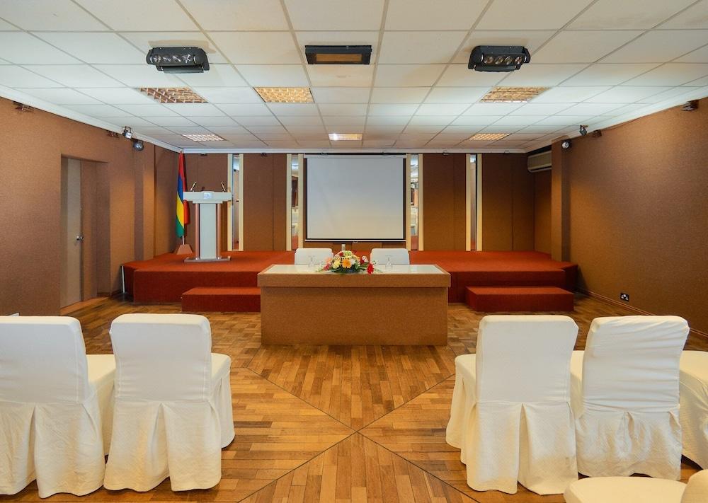 Gold Crest Hotel Quatre Bornes Extérieur photo